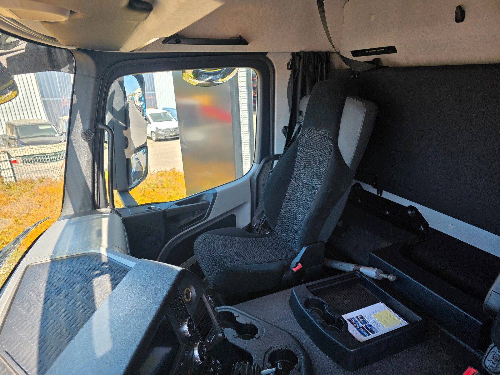 Fahrzeugabbildung Mercedes-Benz Antos 2543 L Schwenkwand LBW BÄR 2.500kg AHK