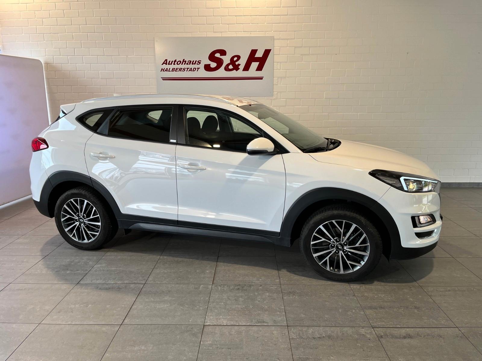 Hyundai Tucson 1,6T Advantage NAVI AAC Temp PDCh CAM SHZ
