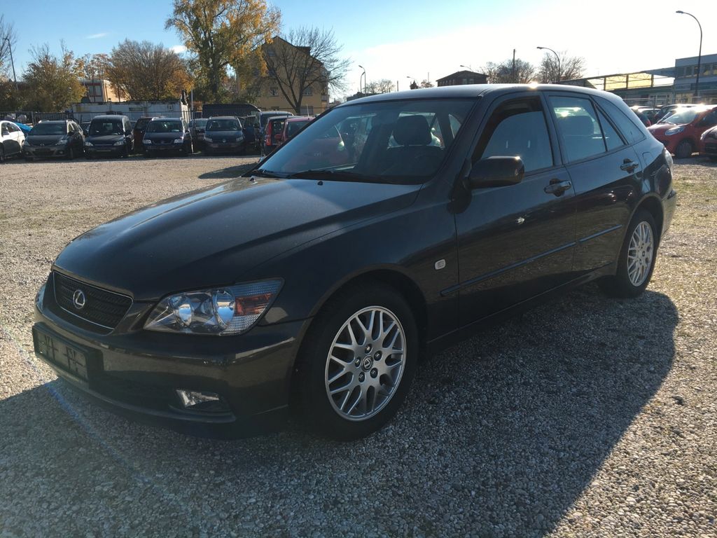 Angebot ansehen Lexus IS 200