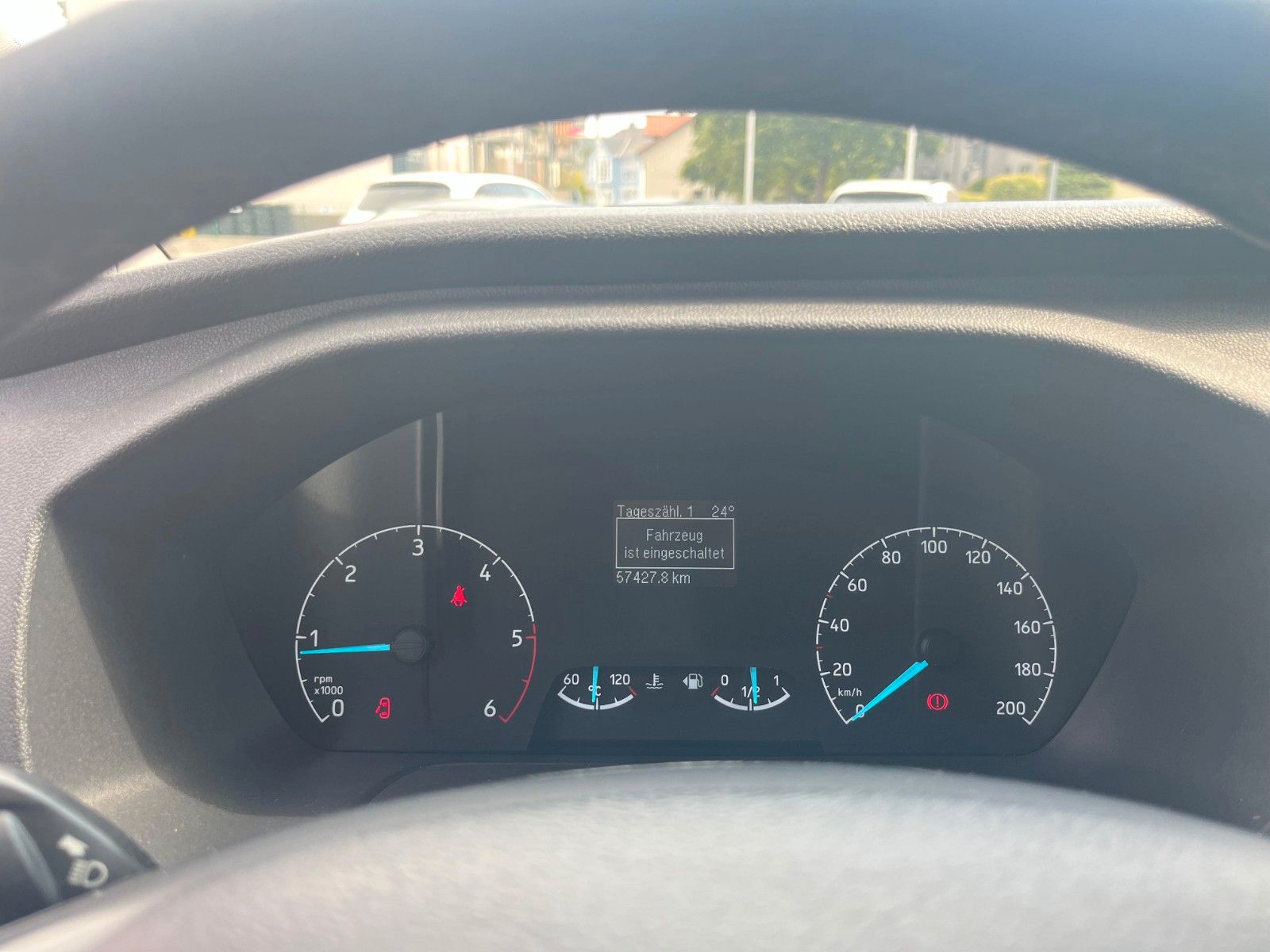 Fahrzeugabbildung Ford Transit Custom Kasten 300 L2 Trend