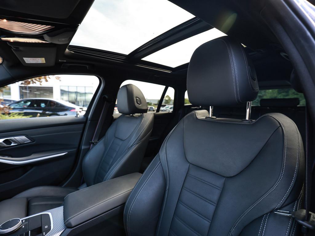 BMW M340i Touring xDrive M-Sport Pro PANO HUD 360°