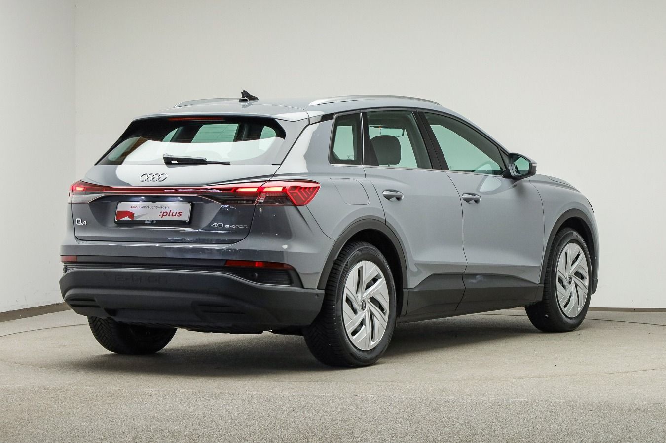 Audi Q4 40 e-tron Assist Plus, Navi, Standklima imagem 2