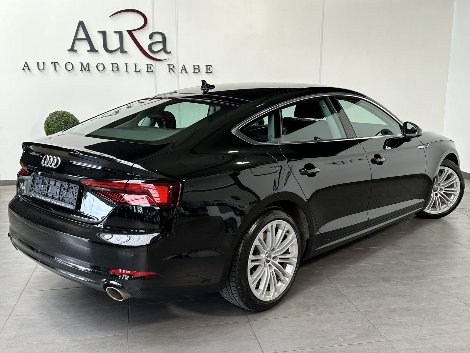 Fahrzeugabbildung Audi A5 SpB 35 TFSI Aut. NAV+XEN+SHZ+TEMPOMAT+18ZOLL
