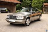 Mercedes-Benz E 320 Coupe 60tkm, Scheckheft, 5-Gang Aut. - Mercedes-Benz E 320: Coupe