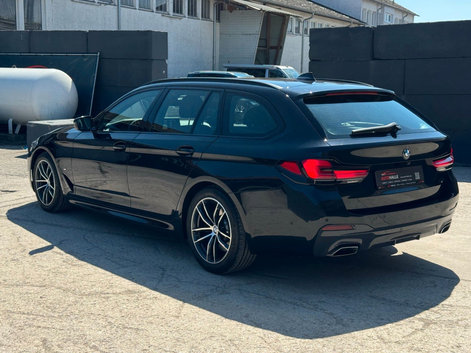 Fahrzeugabbildung BMW 530d M Sport Aero Shadow LED CAM Klim-4Z CarPlay