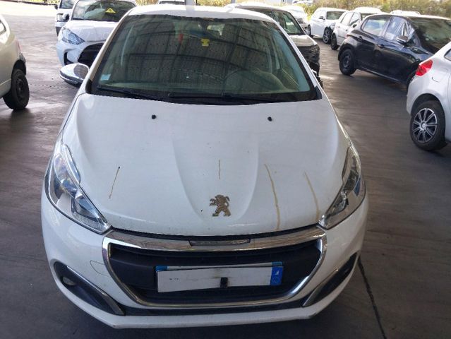 Peugeot 208 1.2 PTEC 82 STYLE