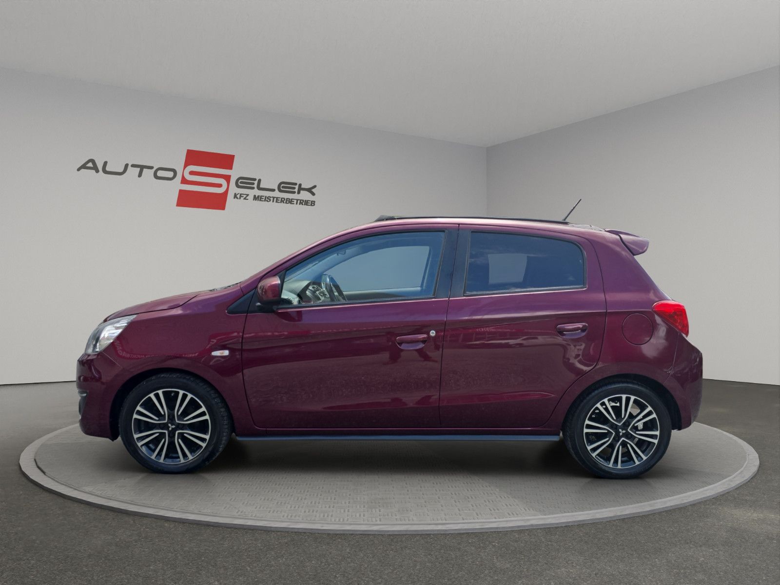 Fahrzeugabbildung Mitsubishi Space Star Diamant Edition+AUS 1.HAND FALTDACH