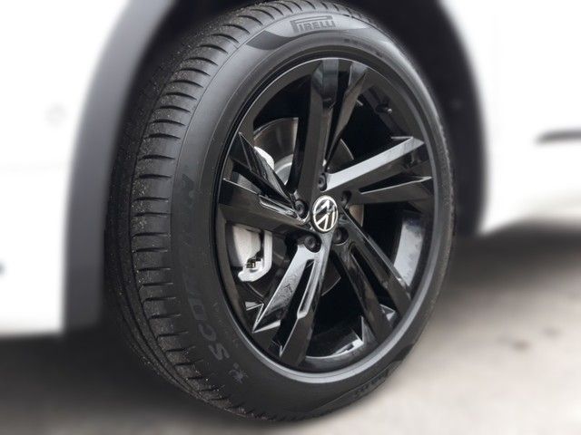 Fahrzeugabbildung Volkswagen Tiguan 2.0TDI DSG 4M R-Line PANO+AHK+STDHZ+++