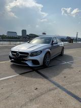 Mercedes-Benz E 63 AMG Mercedes-AMG E 63 4MATIC+ Autom. Me...