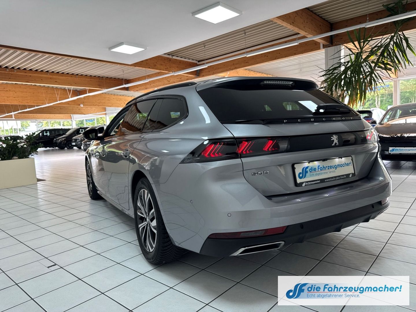 Fahrzeugabbildung Peugeot 508 SW Allure Pack 1.5 BlueHDi 130 EU6d Navi 360