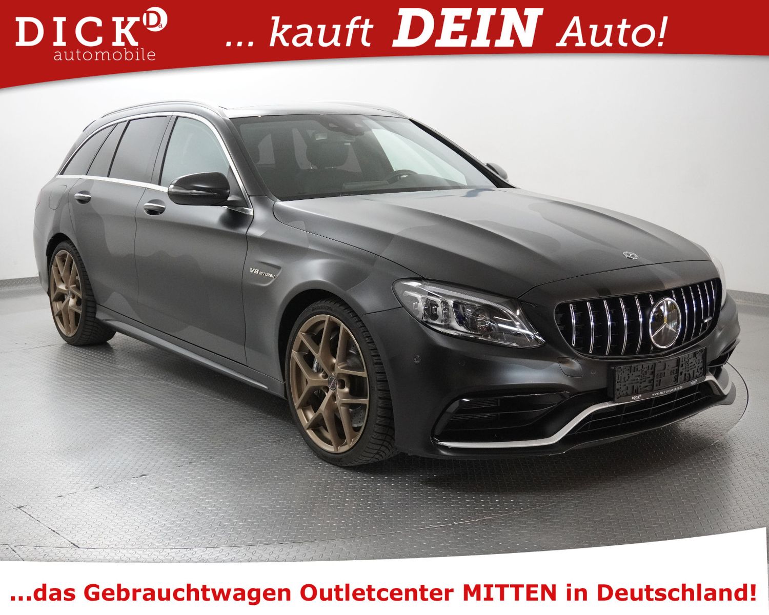 Fahrzeugabbildung Mercedes-Benz C63 AMG >CARBON+PANO+MEMO+KAM+MULTIB+NAPPA+COMAN