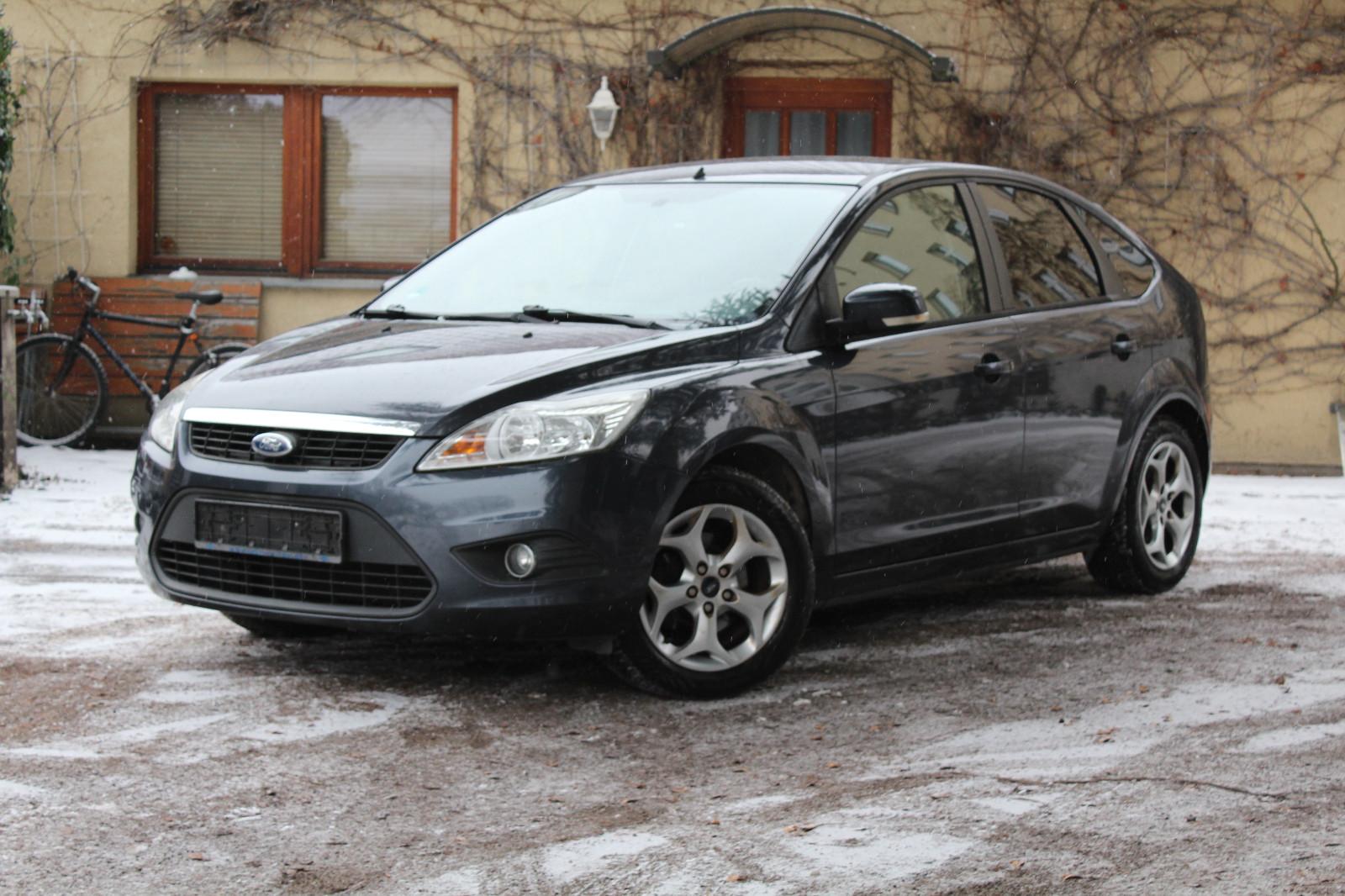 Ford Focus Lim. Style +*TÜV NEU*