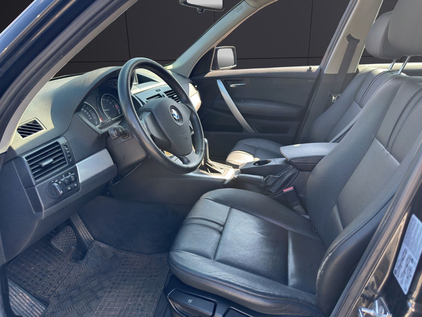 Fahrzeugabbildung BMW X3 xDrive 25i *Shz*Automatik* EXPORT