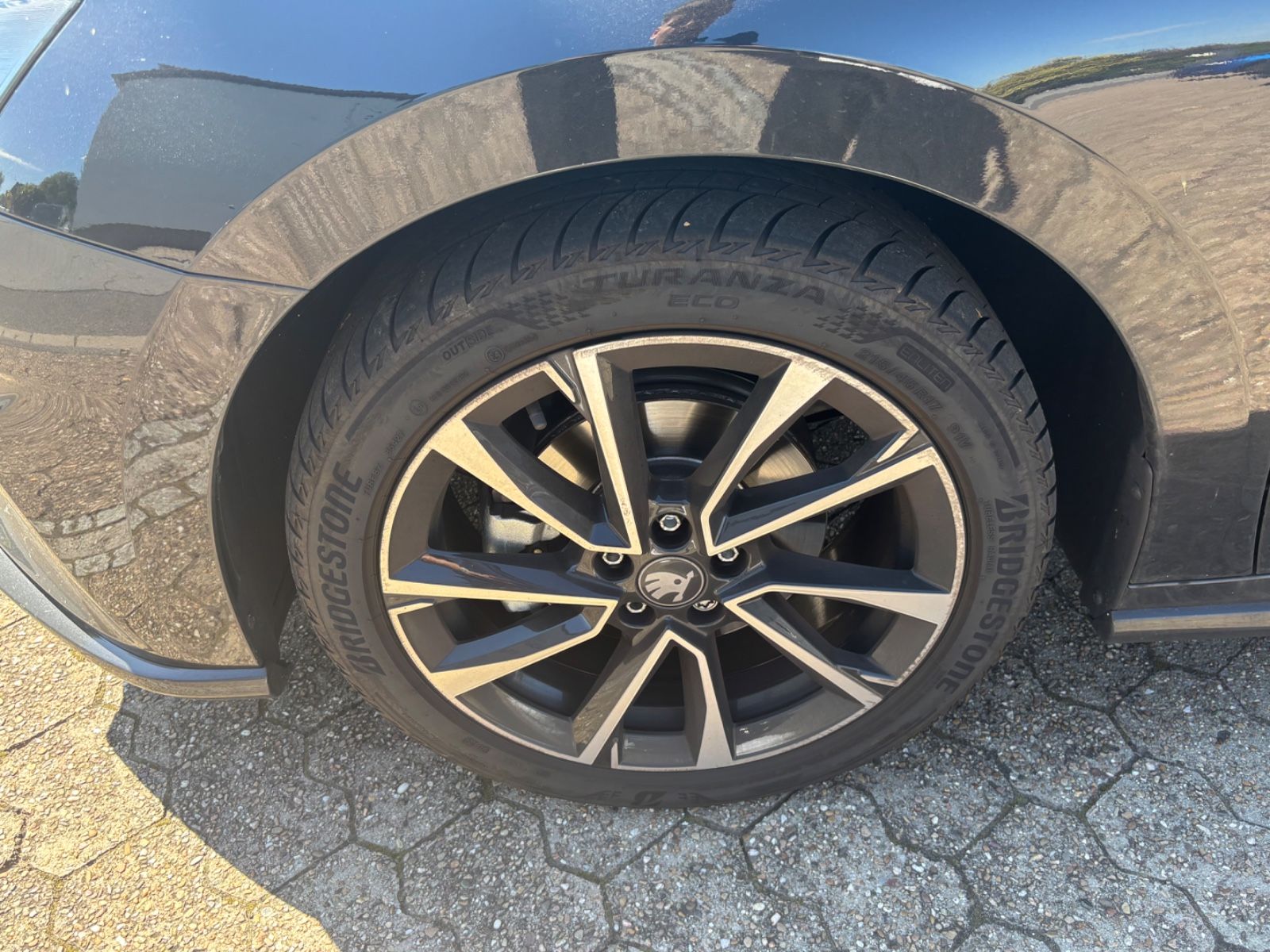 Fahrzeugabbildung SKODA Fabia Monte Carlo 1.5 TSI DSG Tempomat LED