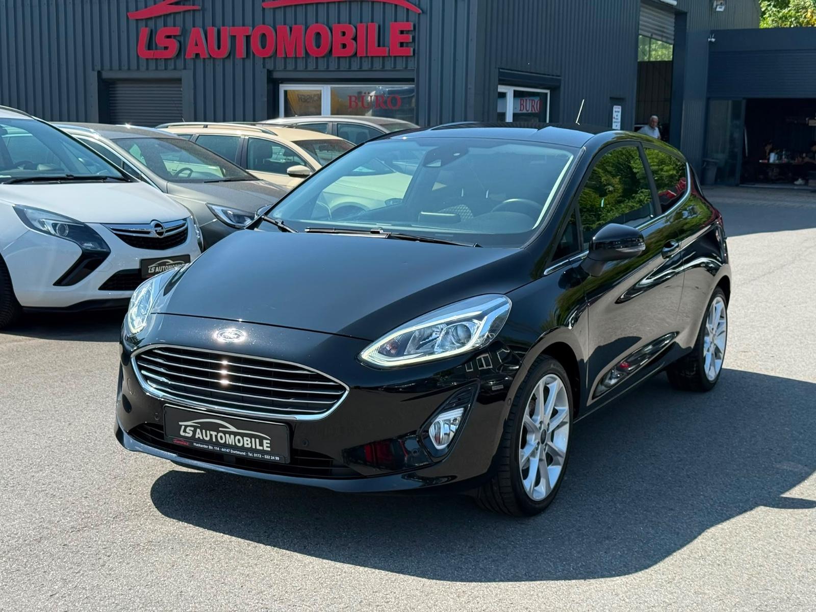 Ford Fiesta Titanium/R-Cam/Navi/PDC/Klimaa/Bang&Olufs