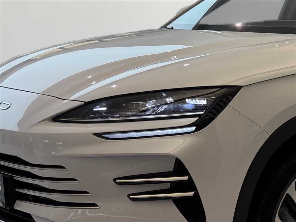 BYD SEAL U
