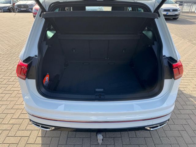 Tiguan R-Line 2,0 TDI DSG 4MOTION / Matrix / AHK