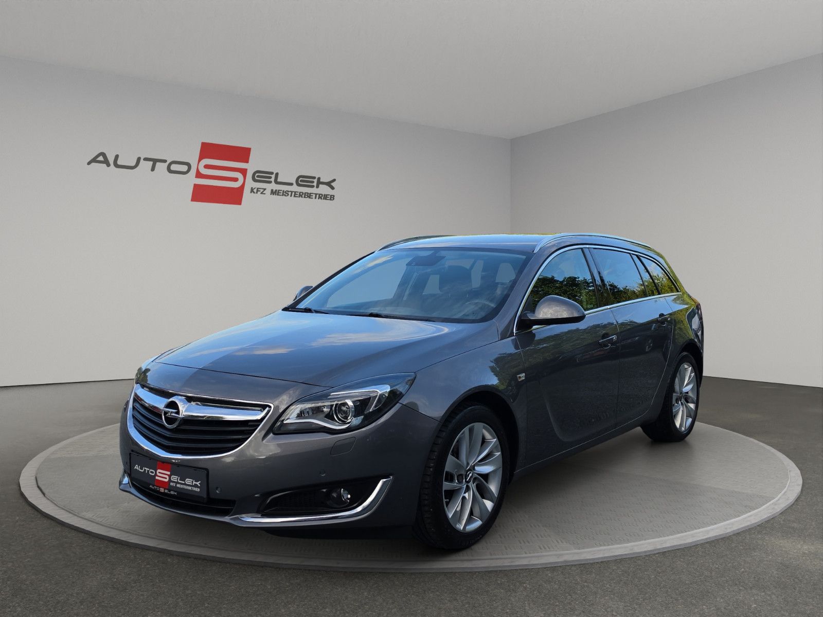 Fahrzeugabbildung Opel Insignia A Sports Tourer Innovation Automatik