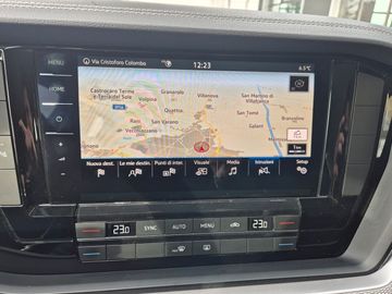 Volkswagen Touareg - 11
