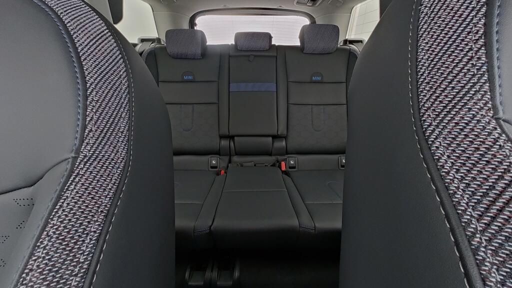 MINI One D Countryman - Bild 14