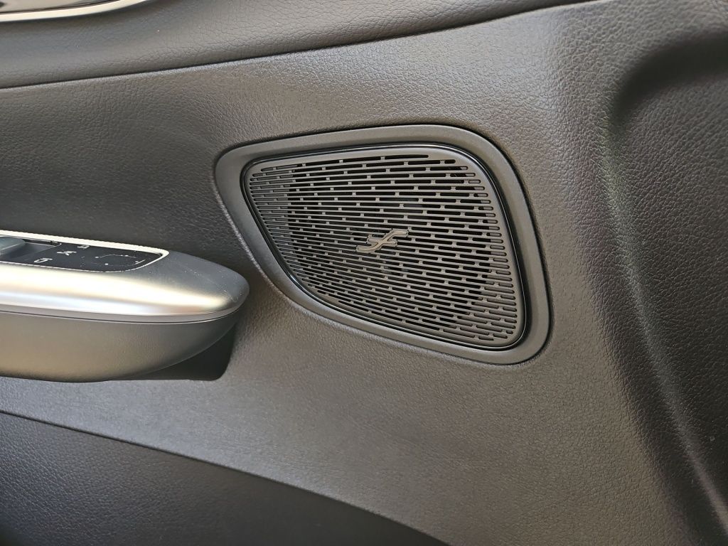 Fahrzeugabbildung Mercedes-Benz GLC 200 4M AMG Totwi. Memory LED SHZ Sport KAM