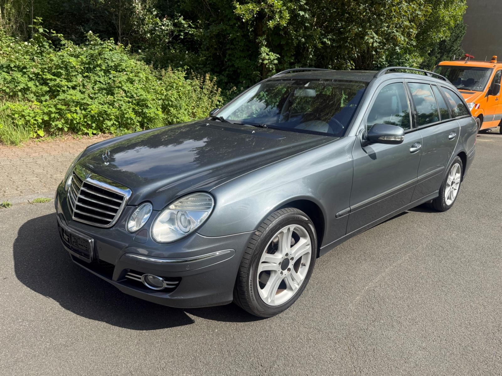 Mercedes-Benz E 320 E T-Modell E 320 CDI 4Matic FACELIFT
