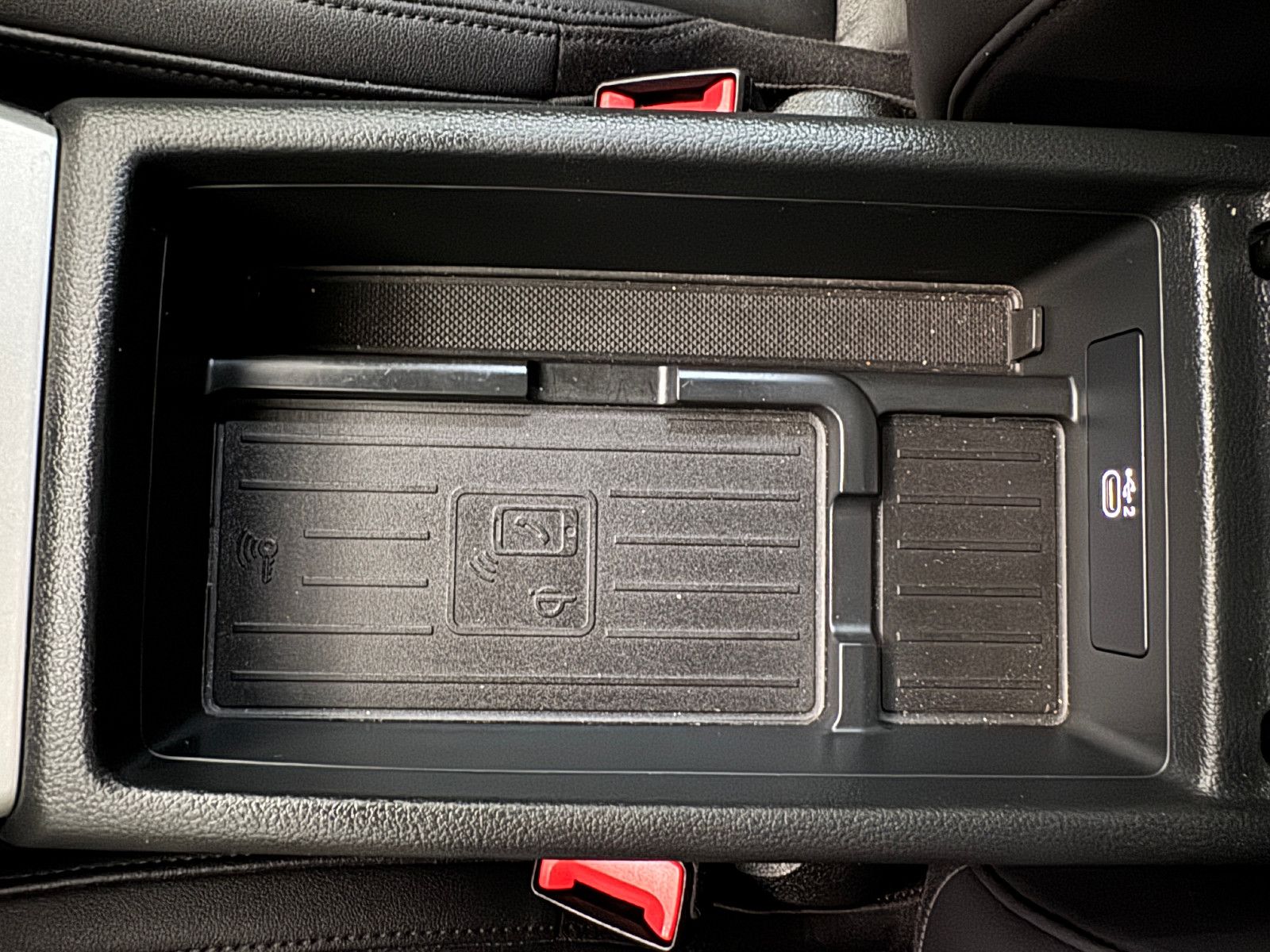 Fahrzeugabbildung Audi A5 SP S-TRONIC SONDERLACKIERUNG S-LINE MEGA VOLL