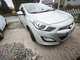 Hyundai i30 1.4 CRDi Classic Classic - Hyundai i30 mit Diesel-Antrieb: Limousine, 1.4