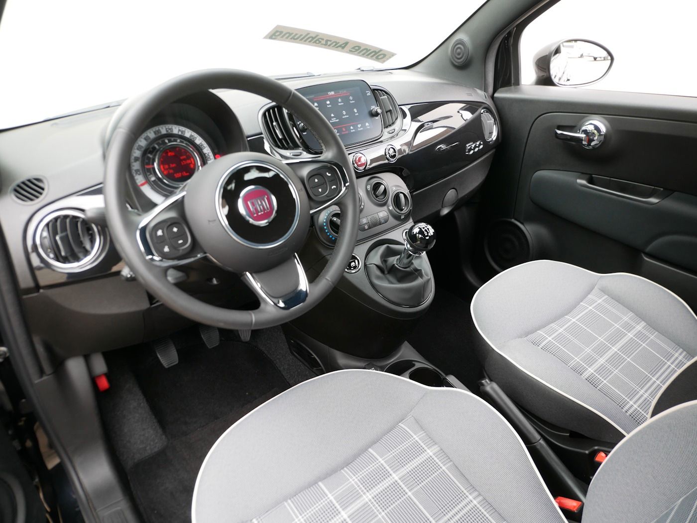 Fahrzeugabbildung Fiat 500 1.0 Mild Hybrid Lounge PDC Klima DAB ALU