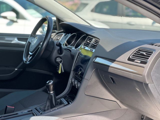 Volkswagen Golf  VII Lim. IQ.DRIVe Comfort-Line