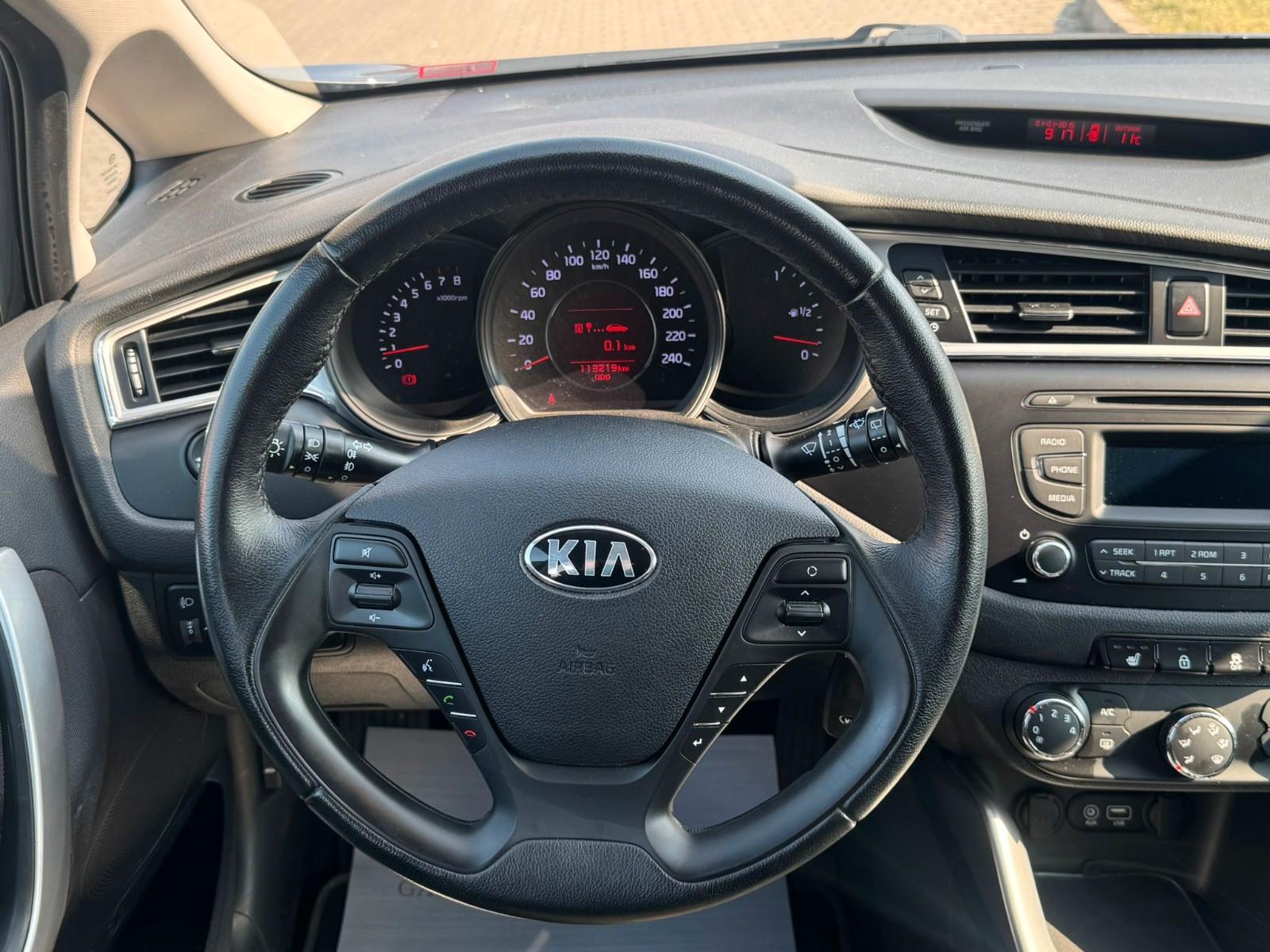 Kia ANDERE Ceed Sportswagon Edition 7