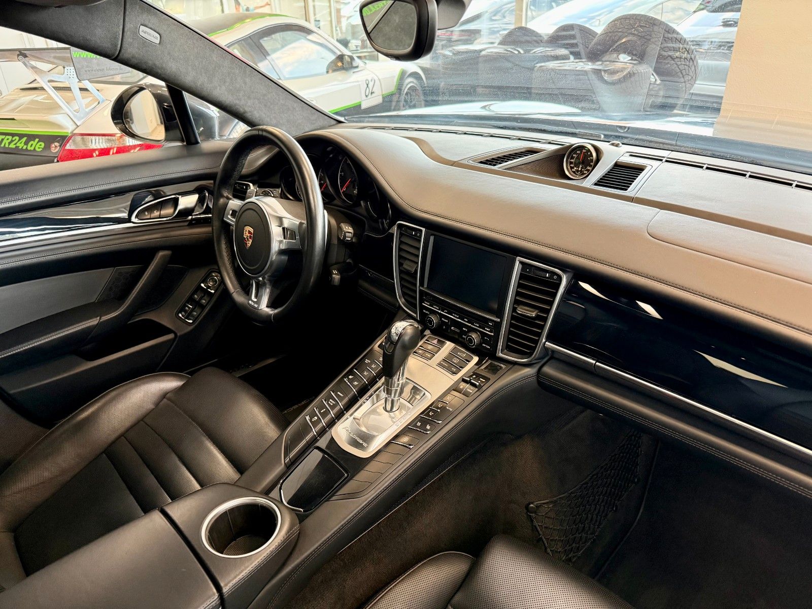 Fahrzeugabbildung Porsche Panamera Diesel AHK/ACC/Glasdach/BOSE/LED