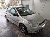 Ford Fiesta 1.4 16V Ghia  - Ford Fiesta aus 2003: Ghia