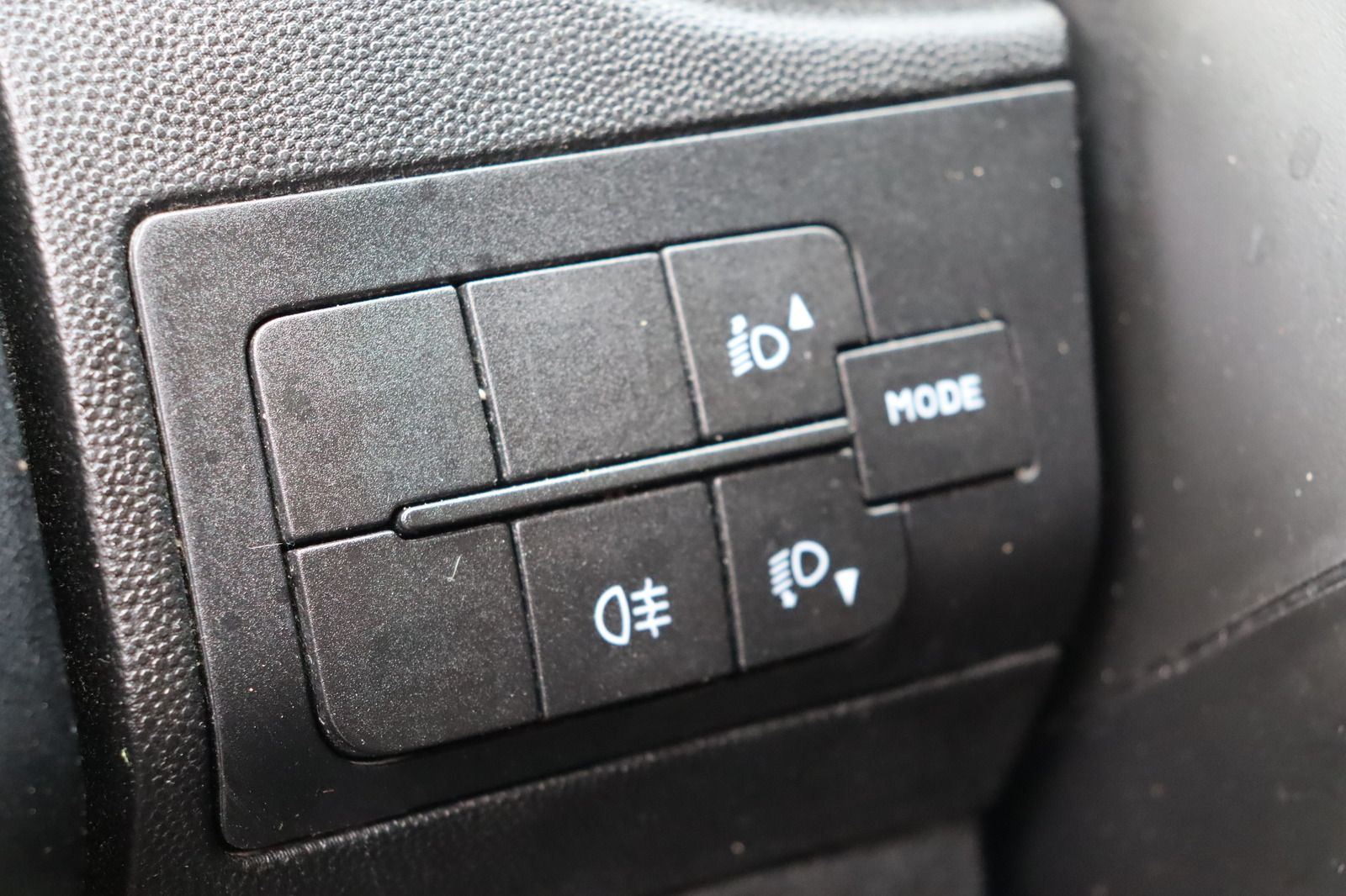 Fahrzeugabbildung Peugeot Boxer 2,2 HDi 110 Kasten L3 H2