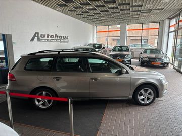 Volkswagen Passat Variant - 11