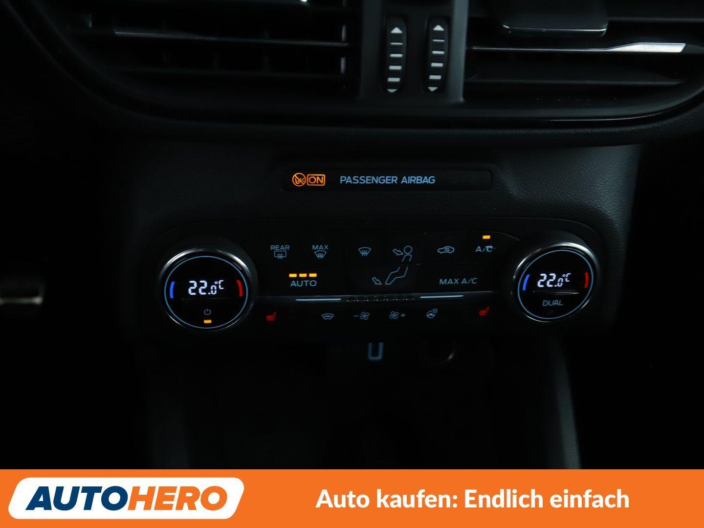 Ford Focus 1.0 EcoBoost ST-Line*NAVI*LED*SPUR*PDC*SHZ