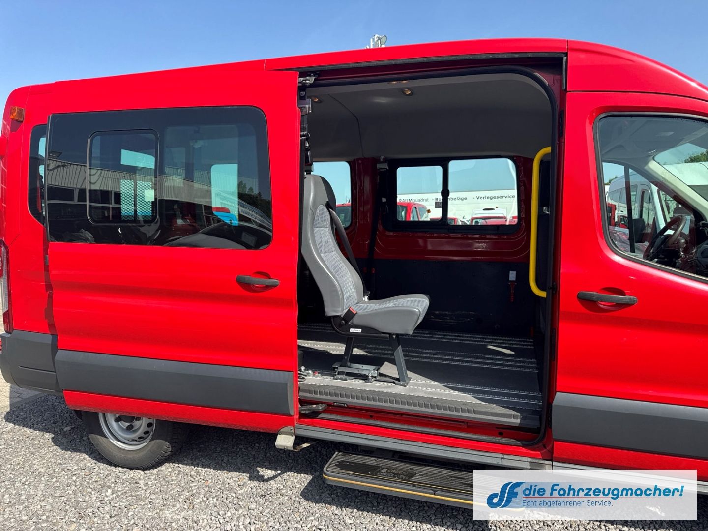 Fahrzeugabbildung Ford Transit Kombi 350 L3 *2378