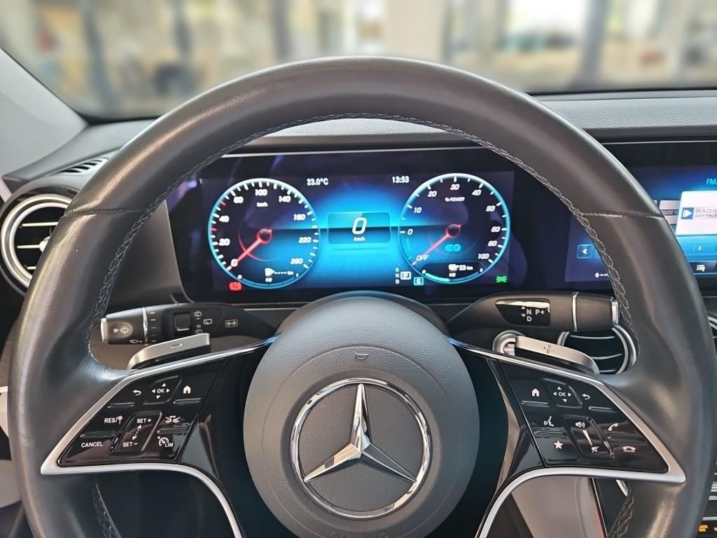 Fahrzeugabbildung Mercedes-Benz E 300 de T 4M AHK ACC Memo HUD LED KeyLess 360°