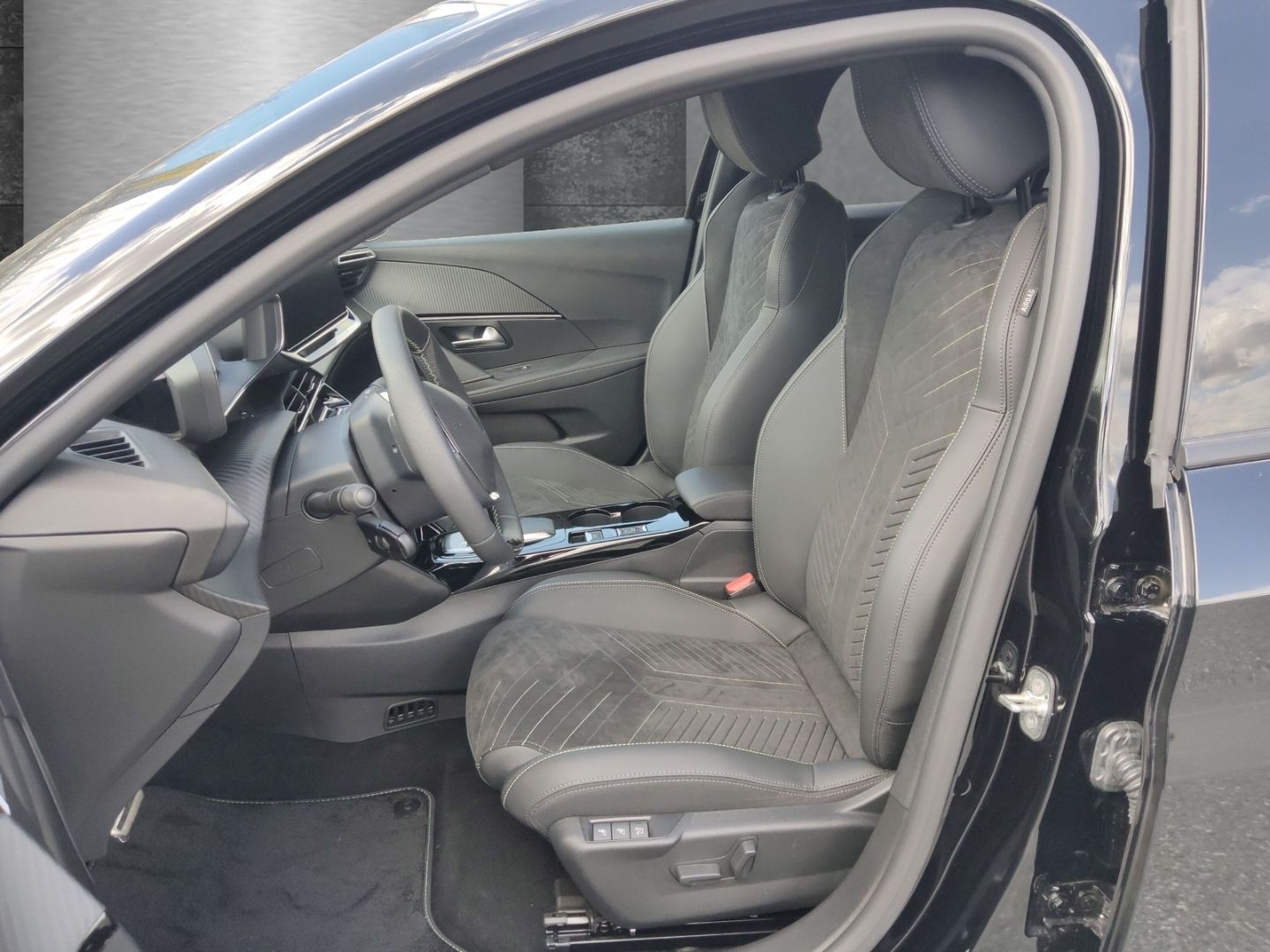 Peugeot 208 - Bild 8