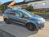 Ford S-Max 2,0 EcoBlue 140kW Titanium 7 Sitzer - Ford S-Max von privat
