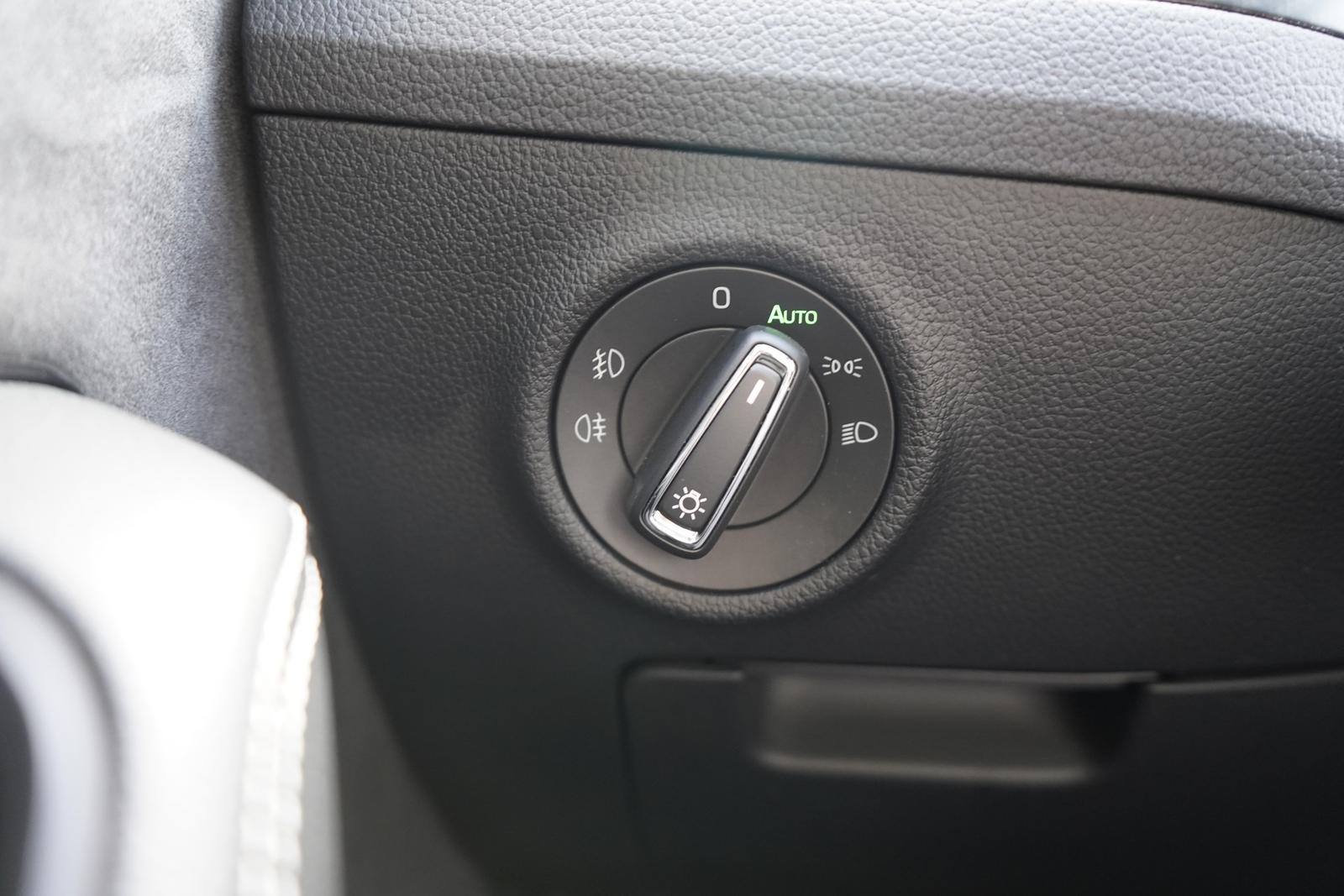 Skoda Superb Combi 2.0TSI Sportline DSG LED Panorama
