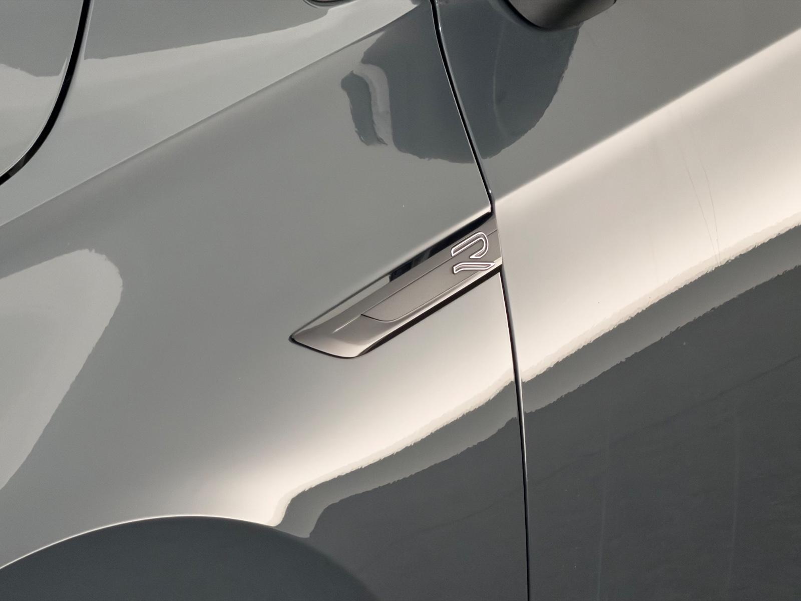 Volkswagen Golf VIII Var. 1.5 eTSI*R LINE*LED-ACC-R.KAM-APP, миниатюра 12