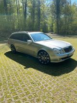 Mercedes-Benz Mercedes E320 W211 - Mercedes-Benz E 320: W211