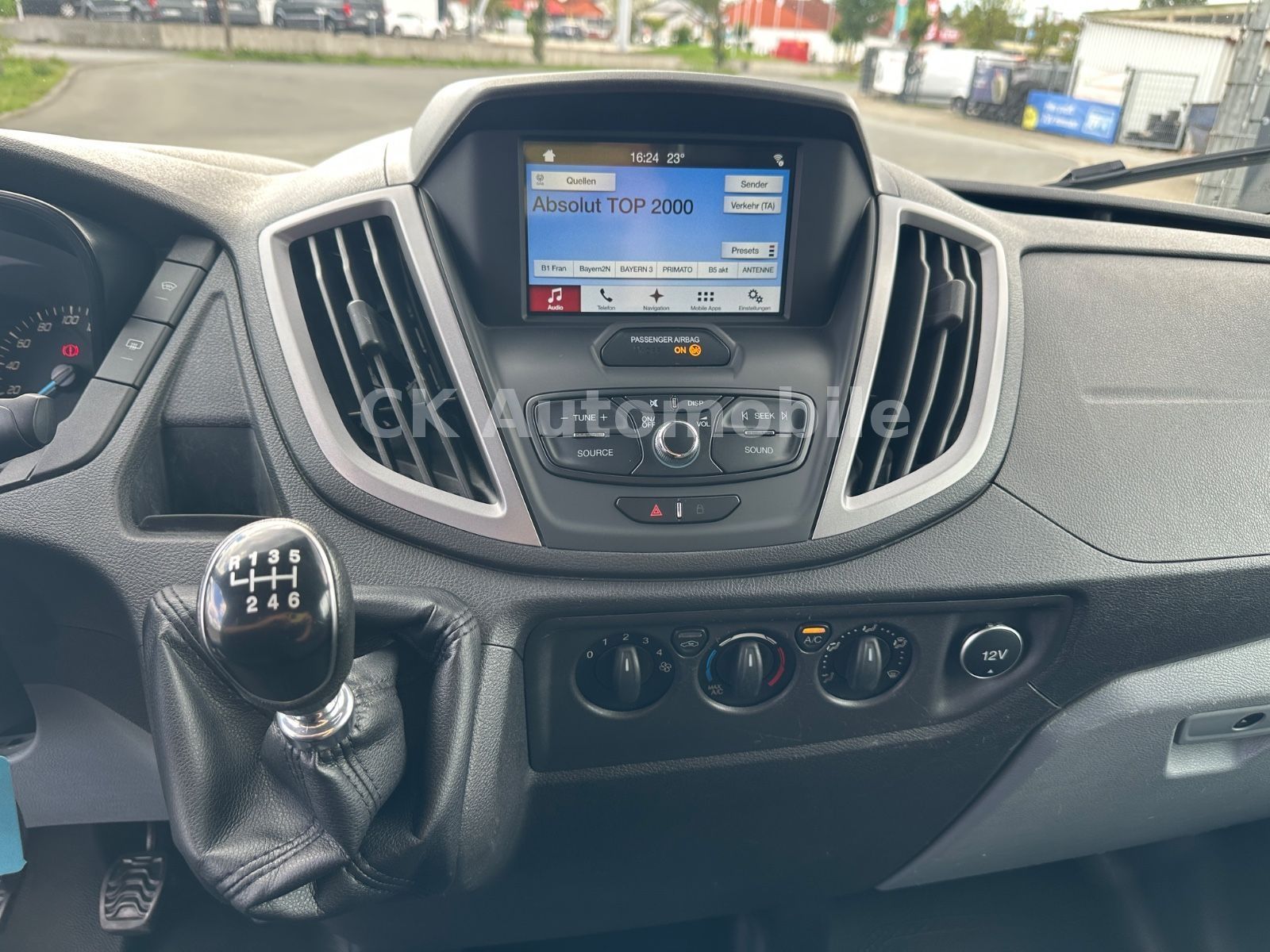 Fahrzeugabbildung Ford Transit Kasten 350 H2L3 Trend/Navi/Klima/PDC