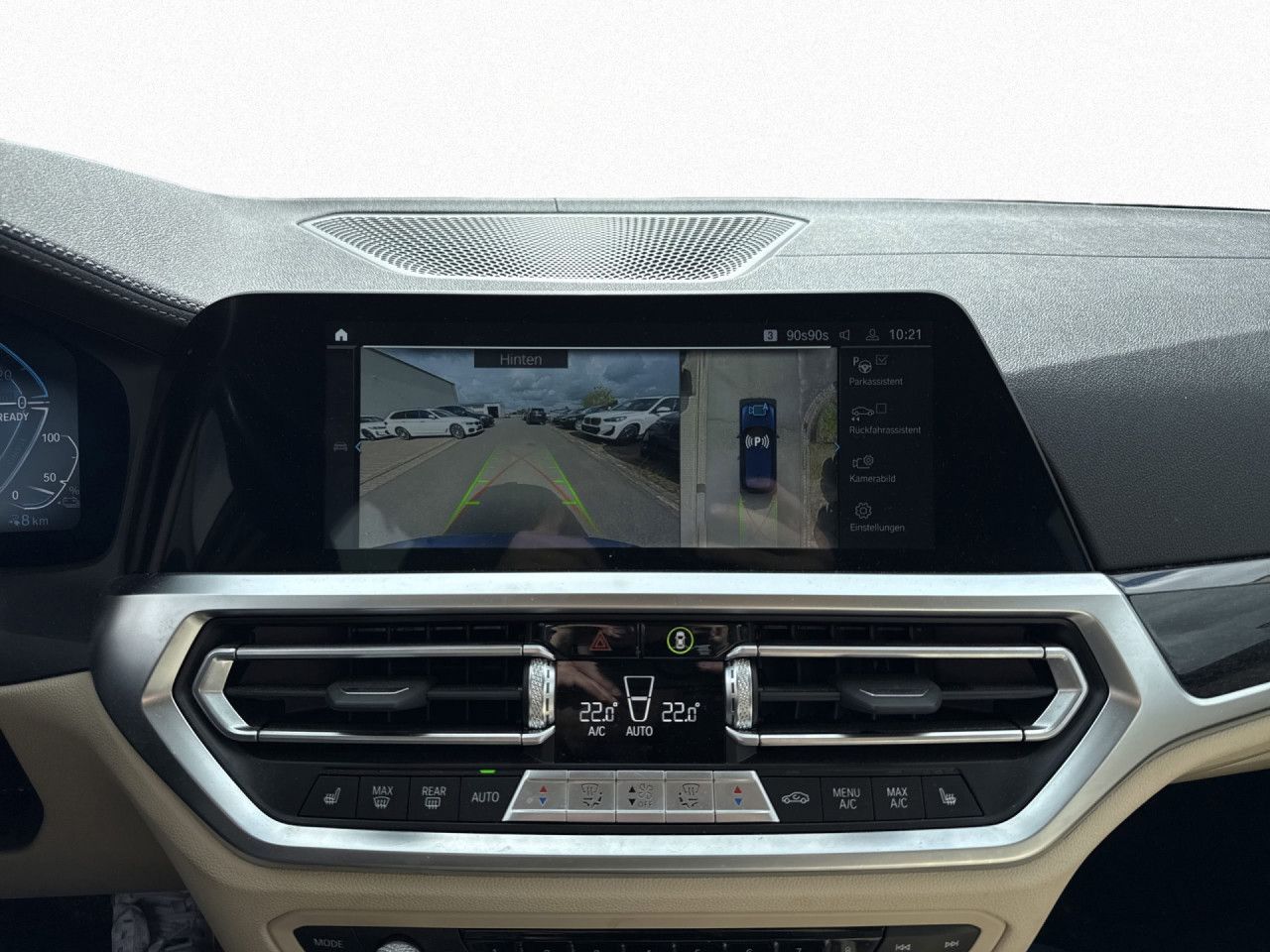 BMW 330e Touring Luxury Line Pano AHK Laser HUD foto 17
