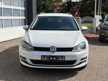 Volkswagen Golf - 2