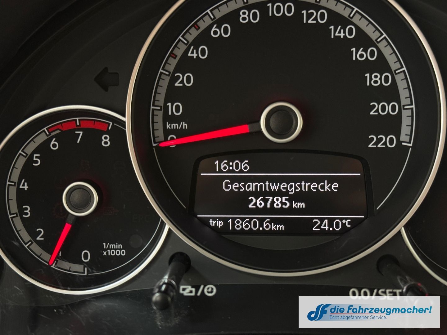 Fahrzeugabbildung Volkswagen up! Basis DAB GA Klima BT teilb.Rücksb AUX eFH L