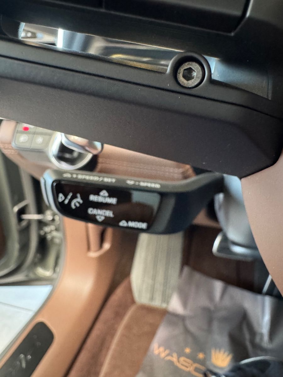 Fahrzeugabbildung Porsche Panamera Sport Turismo 4 E-Hybrid Platinum Editi