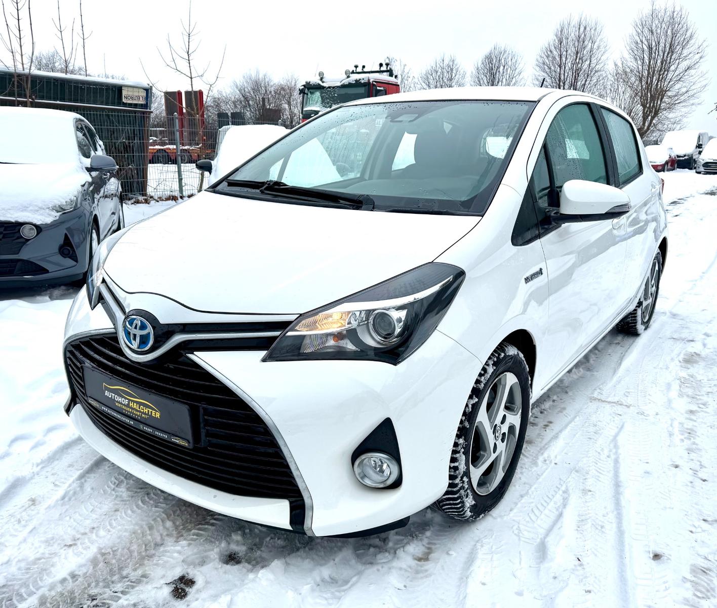 Toyota Edition-S Hybrid KLIMAA RFK PDC NAVI ASS. ALLWE