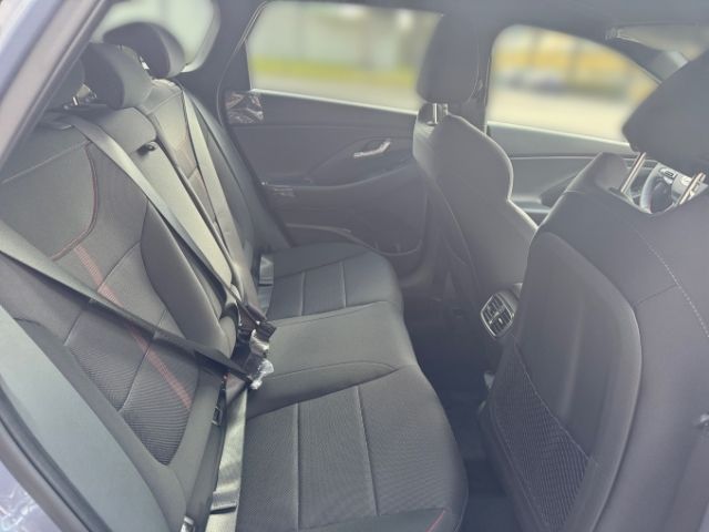Fahrzeugabbildung Hyundai i30cw FL Kombi (MY25) 1.5 T-GDI (140PS) 48V 7-DC